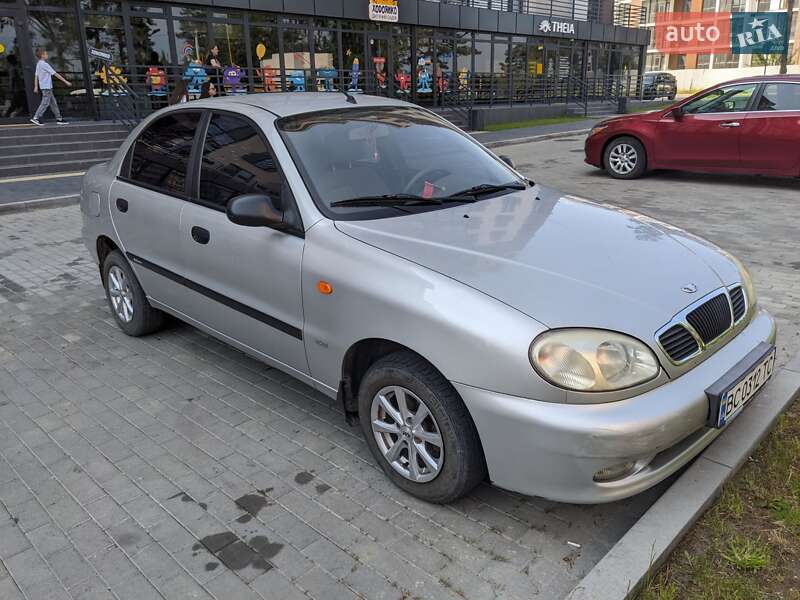 Седан Daewoo Lanos 2005 в Новояворовске