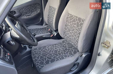 Седан Daewoo Lanos 2003 в 