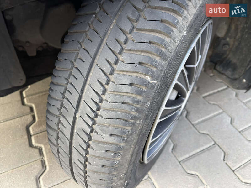 Седан Daewoo Lanos 2003 в Киеве