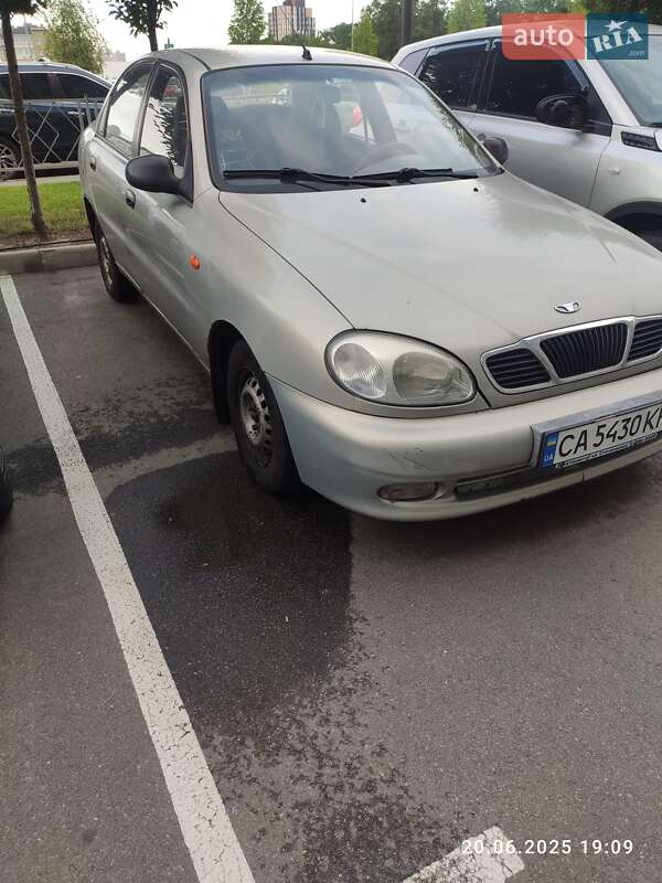 Седан Daewoo Lanos 2008 в Гатне