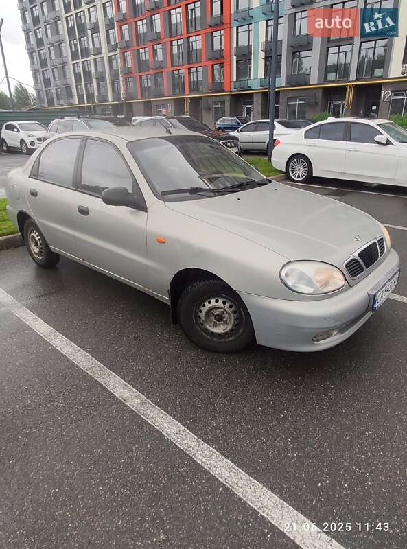 Седан Daewoo Lanos 2008 в Гатне