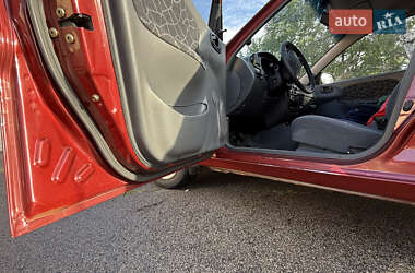 Седан Daewoo Lanos 2002 в 