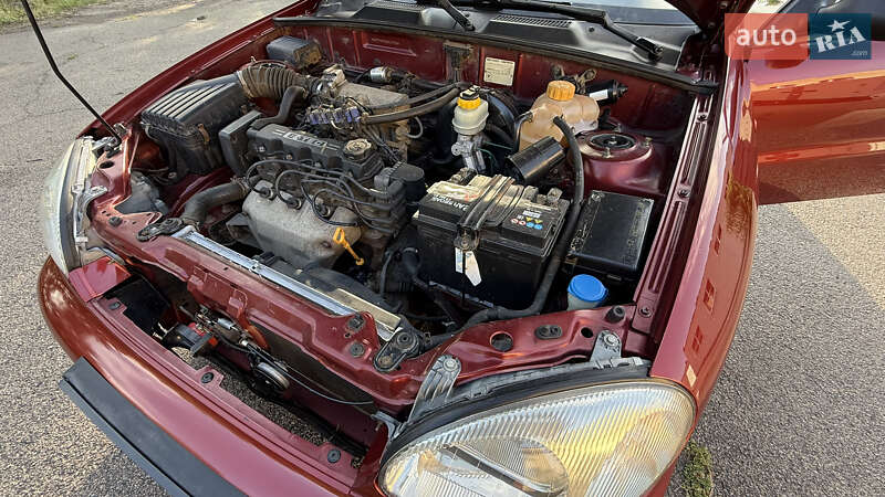 Седан Daewoo Lanos 2002 в Дніпрі