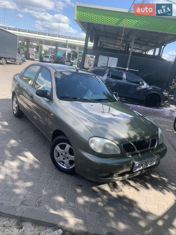 Седан Daewoo Lanos 2003 в 