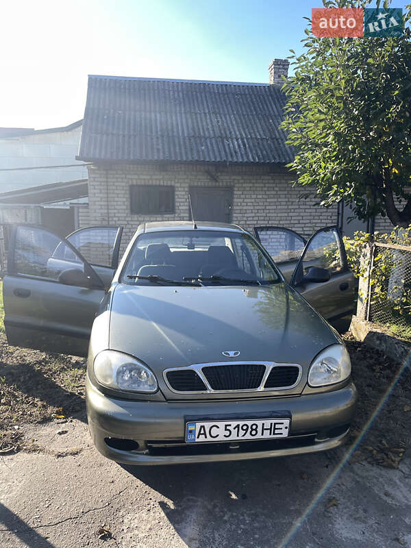 Седан Daewoo Lanos 2003 в Луцьку