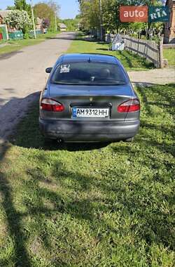 Седан Daewoo Lanos 1998 в 
