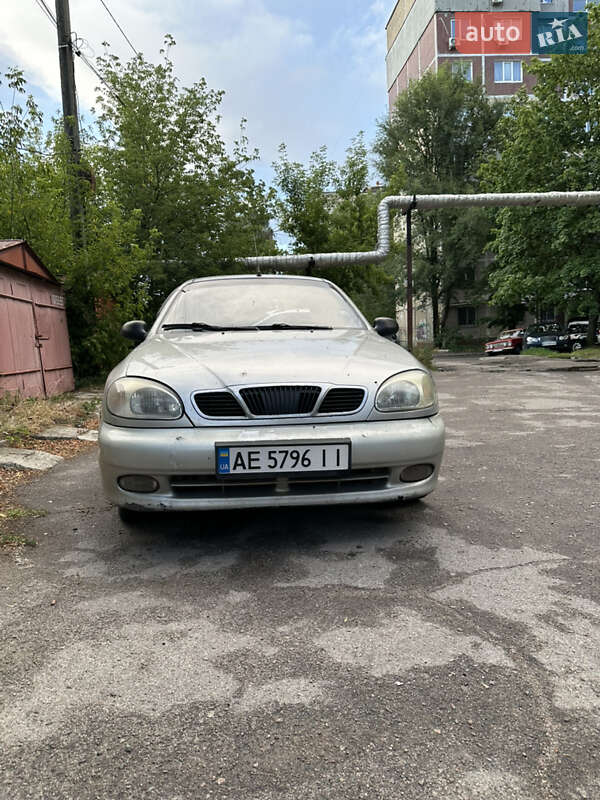 Седан Daewoo Lanos 2004 в Днепре