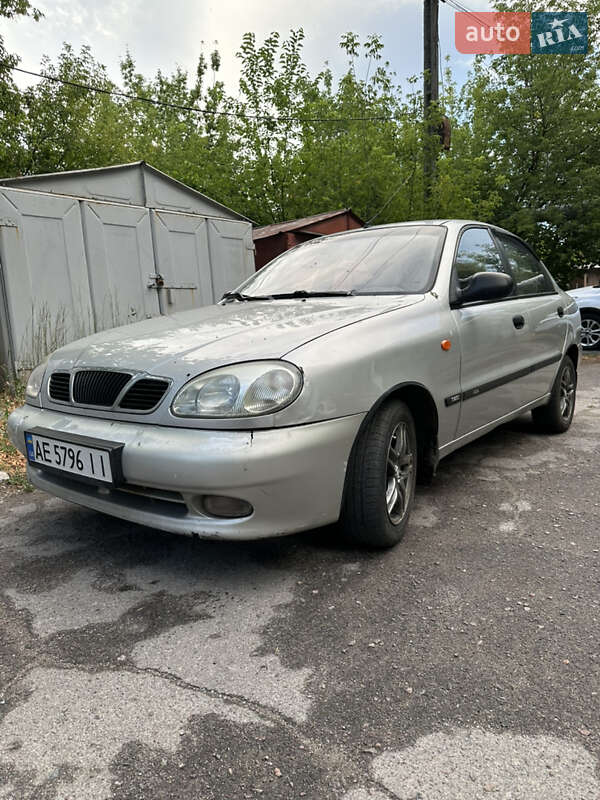 Седан Daewoo Lanos 2004 в Днепре