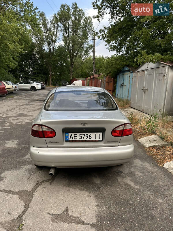 Седан Daewoo Lanos 2004 в Днепре