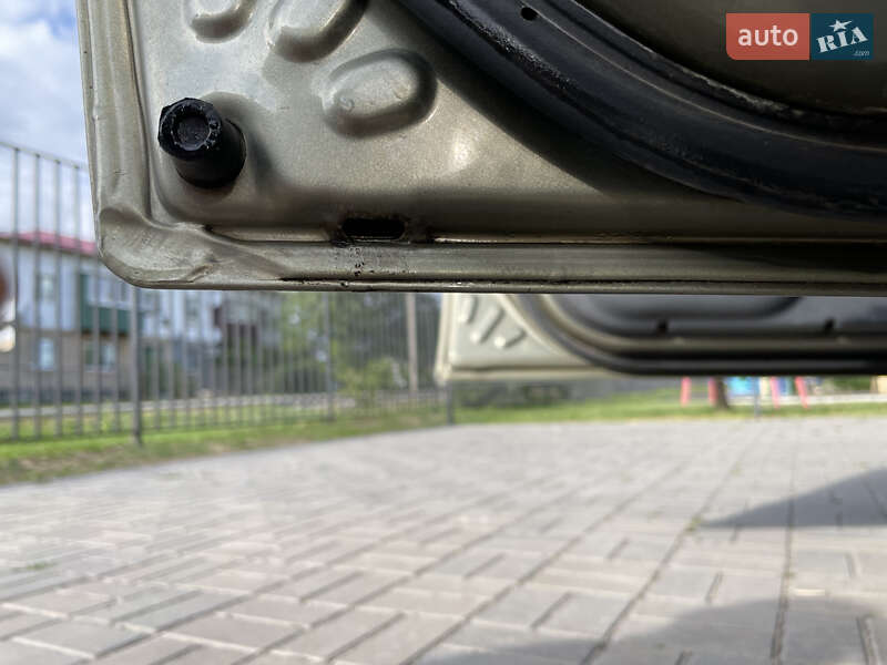 Седан Daewoo Lanos 2002 в Близнюках