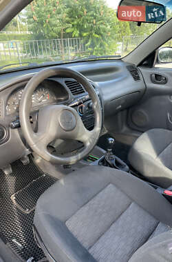 Седан Daewoo Lanos 2002 в 