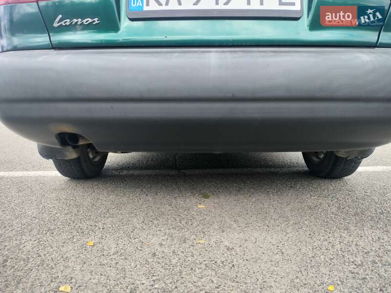 Седан Daewoo Lanos 2002 в Киеве