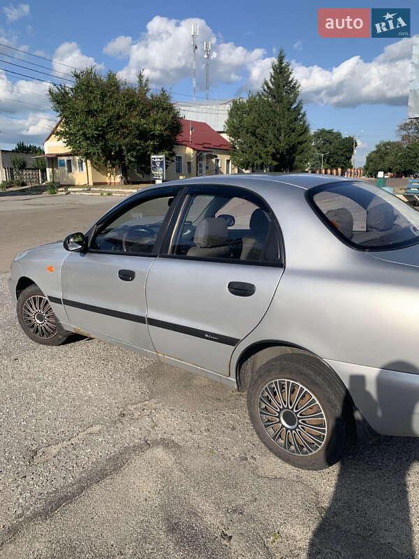 Седан Daewoo Lanos 2008 в Березані