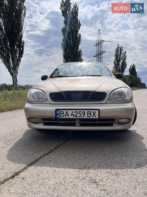 Хэтчбек Daewoo Lanos 2009 в 