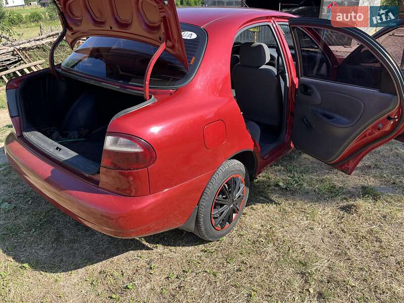 Седан Daewoo Lanos 2008 в Стрые