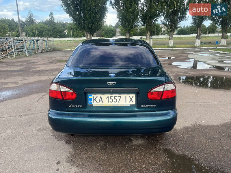 Седан Daewoo Lanos 2005 в Киеве