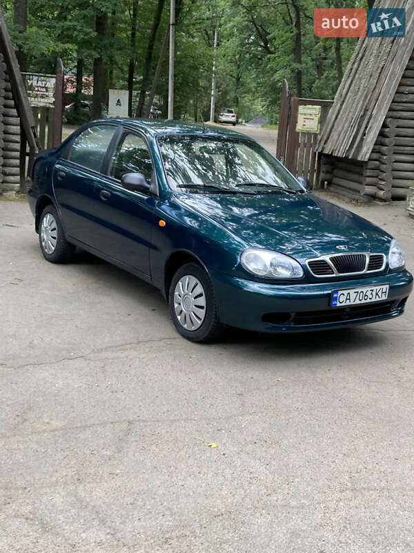 Седан Daewoo Lanos 2004 в 