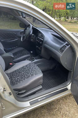 Седан Daewoo Lanos 2004 в 
