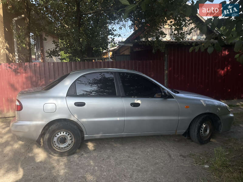 Седан Daewoo Lanos 2008 в Ивано-Франковске