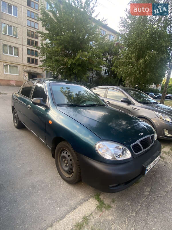 Седан Daewoo Lanos 1998 в Каневе