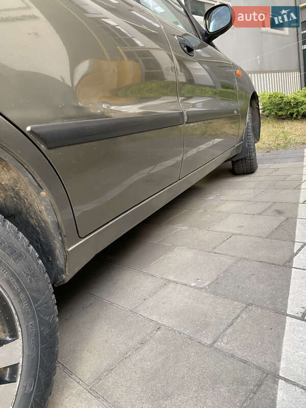 Седан Daewoo Lanos 2005 в Львове
