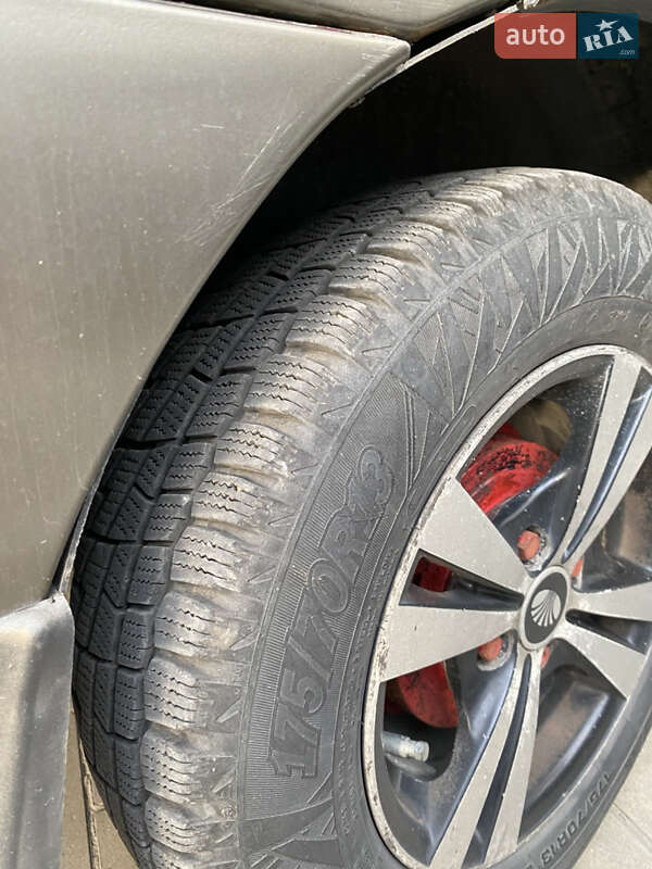 Седан Daewoo Lanos 2005 в Львове
