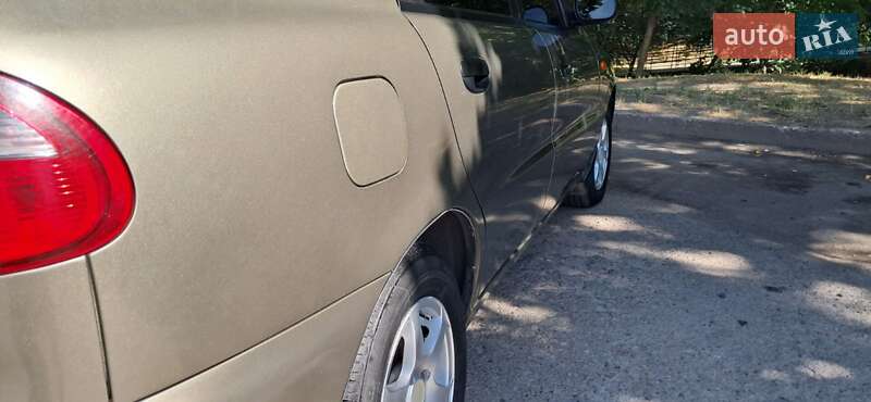 Хэтчбек Daewoo Lanos 2003 в Днепре