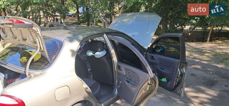 Хэтчбек Daewoo Lanos 2003 в Днепре
