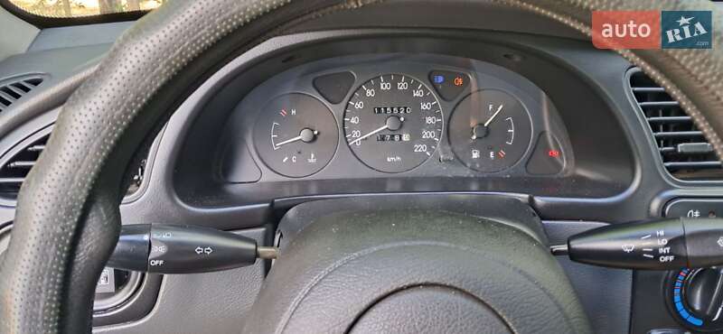 Хэтчбек Daewoo Lanos 2003 в Днепре