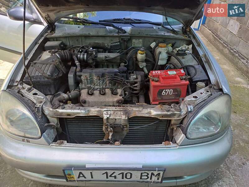 Седан Daewoo Lanos 2003 в Петропавловской Борщаговке