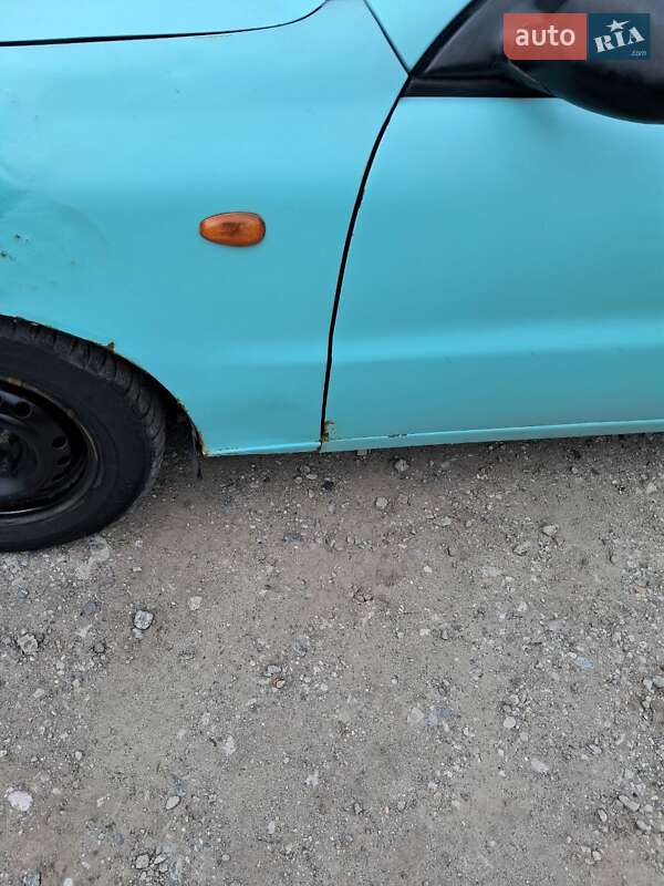 Седан Daewoo Lanos 1998 в Днепре