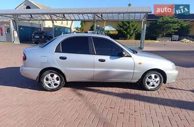 Седан Daewoo Lanos 2008 в Ровно