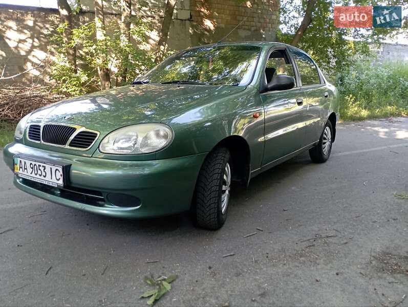 Седан Daewoo Lanos 2009 в Києві
