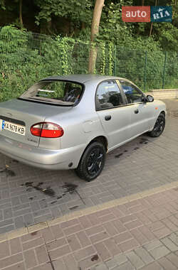 Седан Daewoo Lanos 2003 в Киеве