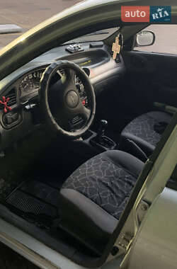 Седан Daewoo Lanos 2003 в Киеве