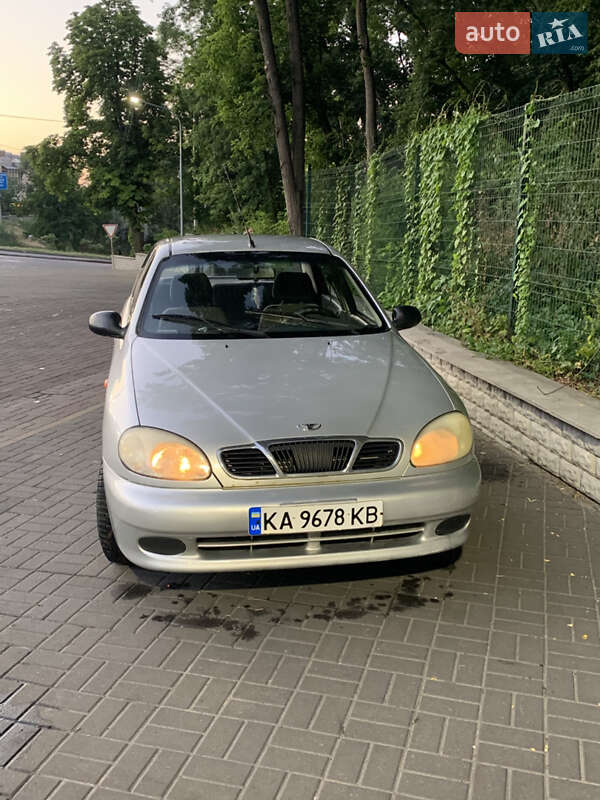 Седан Daewoo Lanos 2003 в Киеве