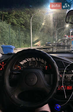 Седан Daewoo Lanos 2003 в Киеве