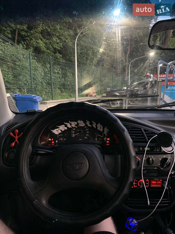 Седан Daewoo Lanos 2003 в Києві