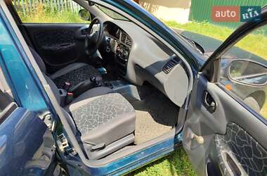 Седан Daewoo Lanos 2004 в 