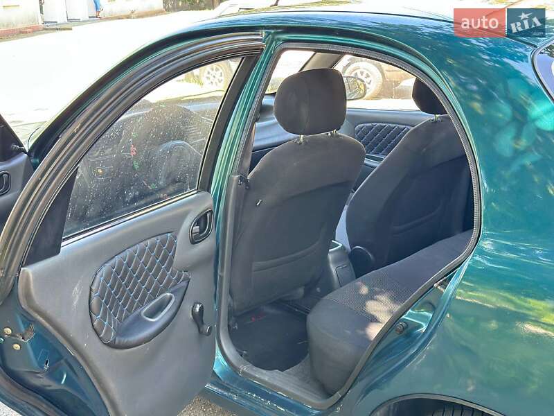 Седан Daewoo Lanos 2003 в Николаеве