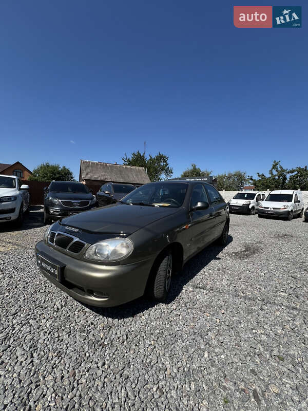 Daewoo Lanos 2001
