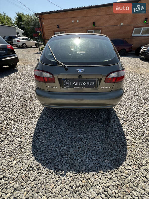 Хетчбек Daewoo Lanos 2001 в Дергачах