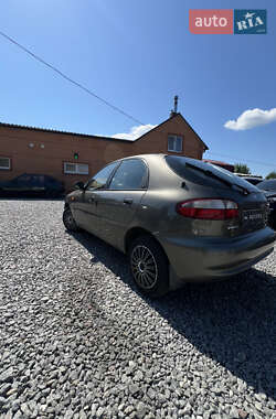 Хэтчбек Daewoo Lanos 2001 в 