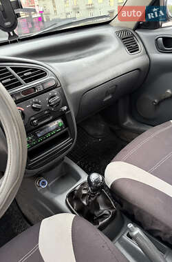 Седан Daewoo Lanos 2003 в 