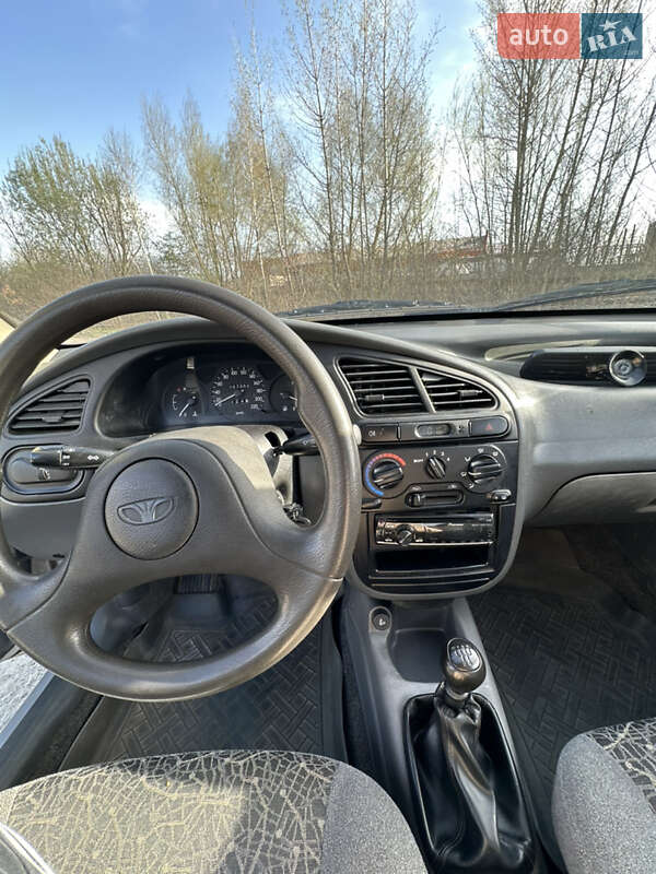Седан Daewoo Lanos 2008 в Ровно