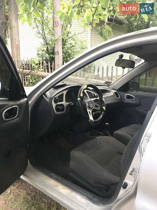 Седан Daewoo Lanos 2007 в Славском