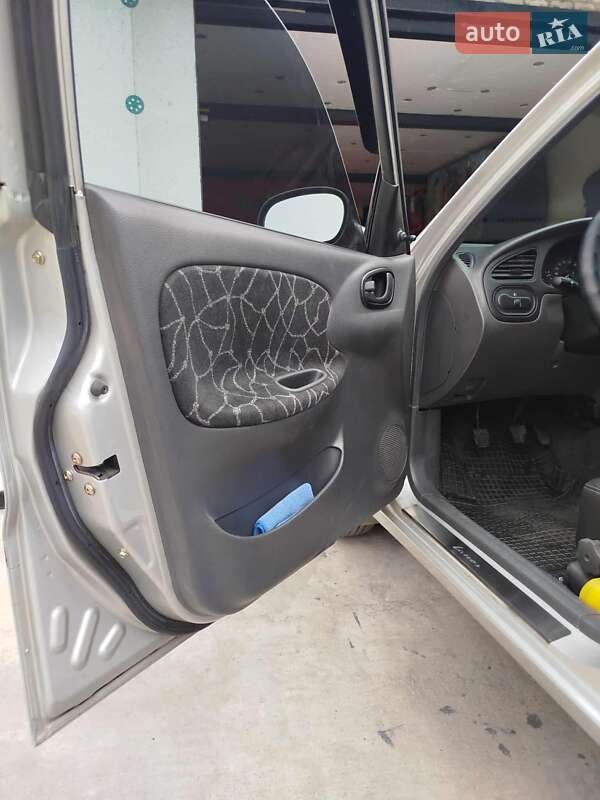 Седан Daewoo Lanos 2004 в Павлограде фото 5 Седан Daewoo Lanos 2004 в Павлограде