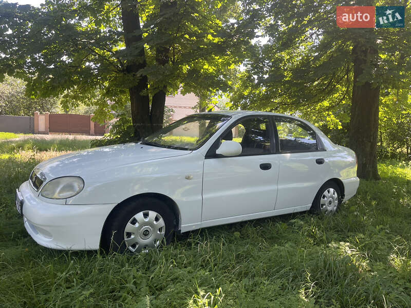 Daewoo Lanos 2013