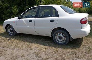Седан Daewoo Lanos 2004 в Бродах