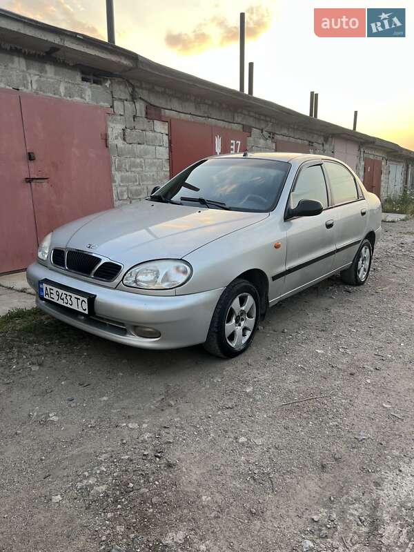 Седан Daewoo Lanos 2004 в Кривом Роге